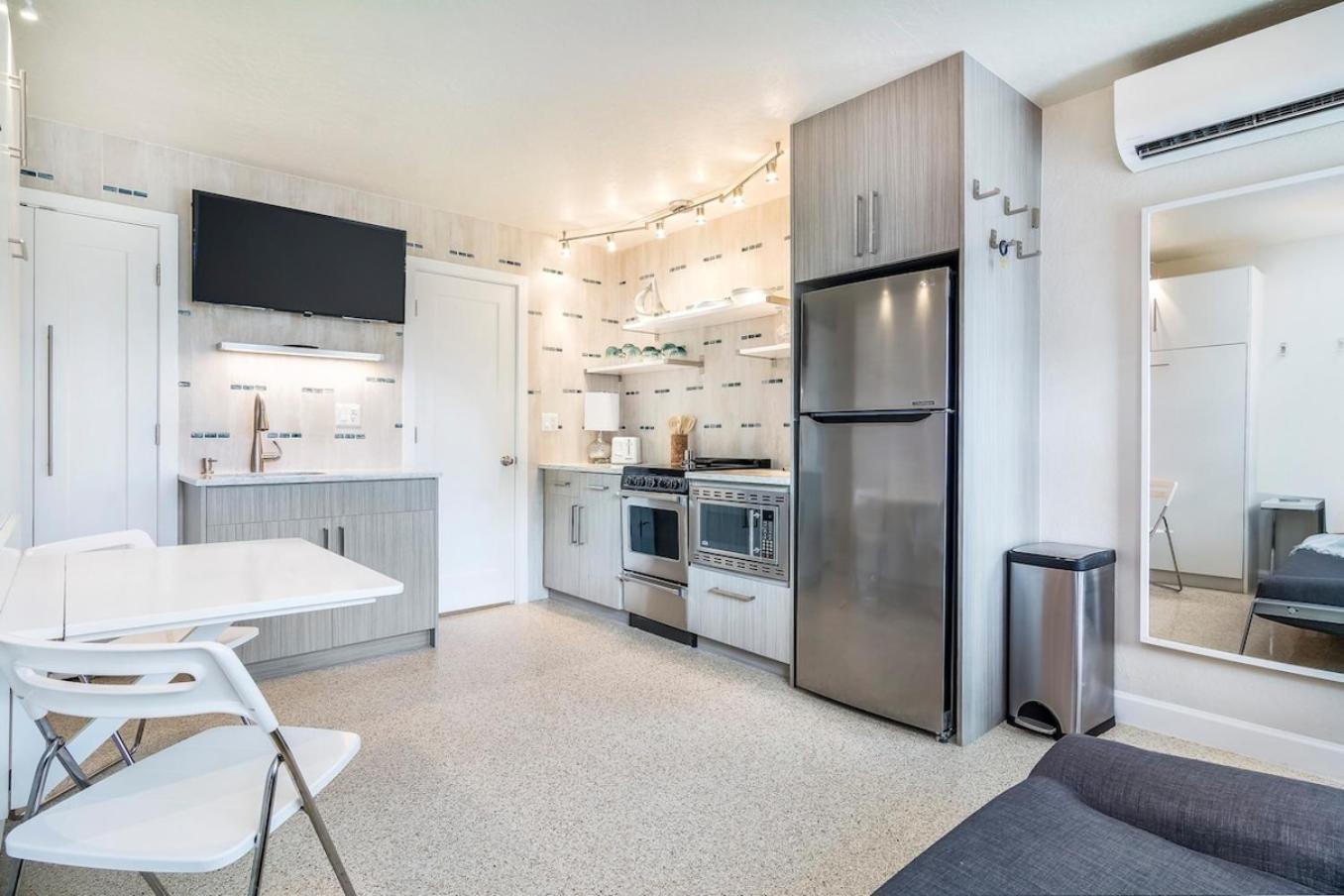 Boutique Vacation Rental Complex At Beach Cocoa Beach Exteriör bild