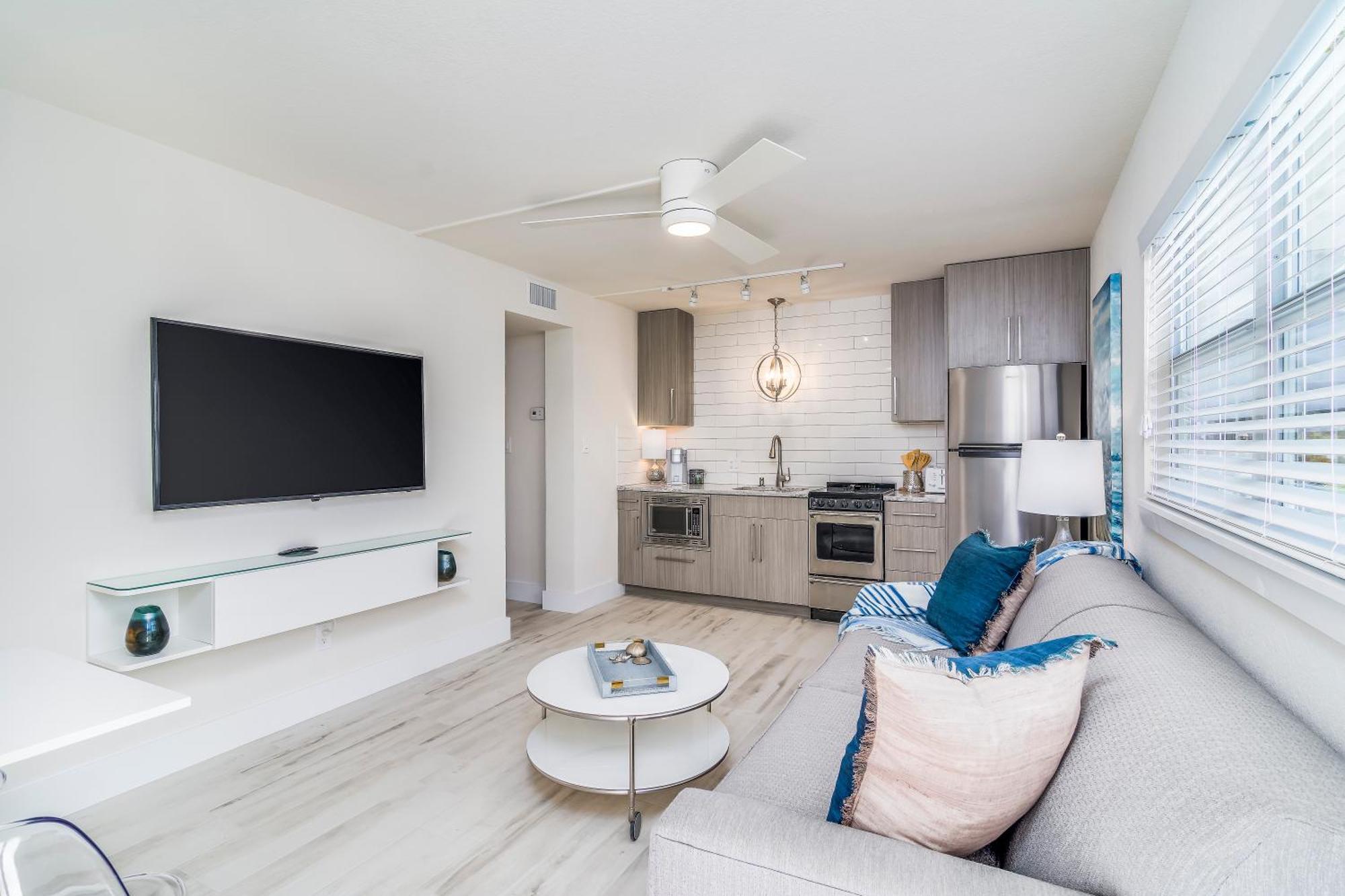 Boutique Vacation Rental Complex At Beach Cocoa Beach Exteriör bild