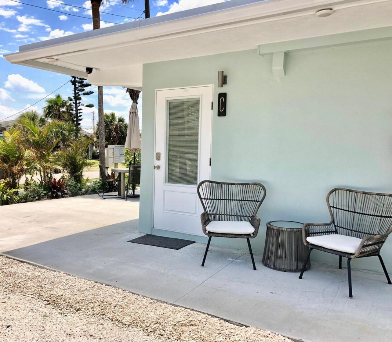 Boutique Vacation Rental Complex At Beach Cocoa Beach Exteriör bild