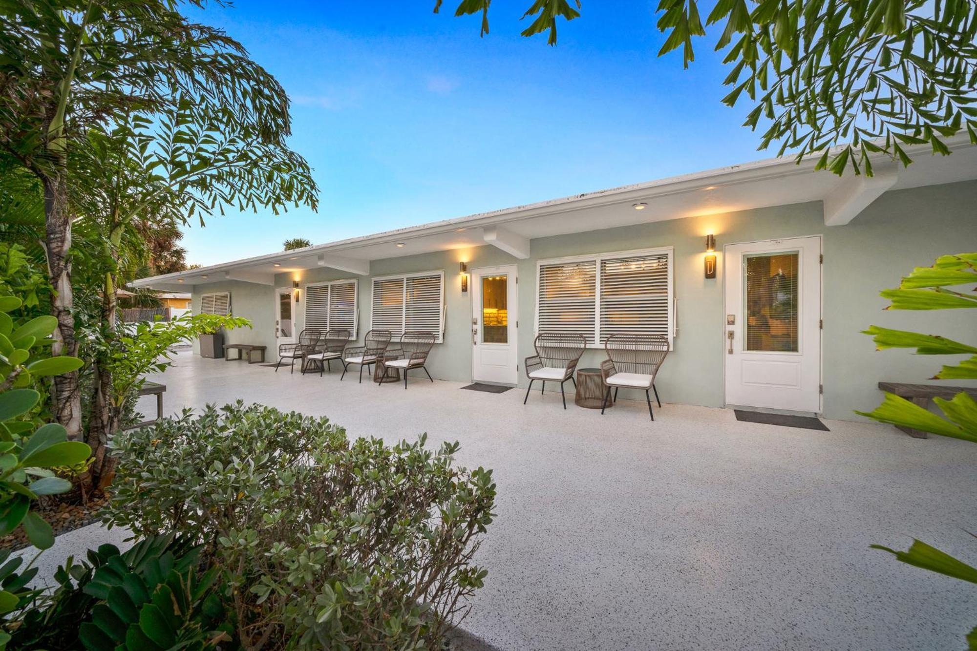 Boutique Vacation Rental Complex At Beach Cocoa Beach Exteriör bild