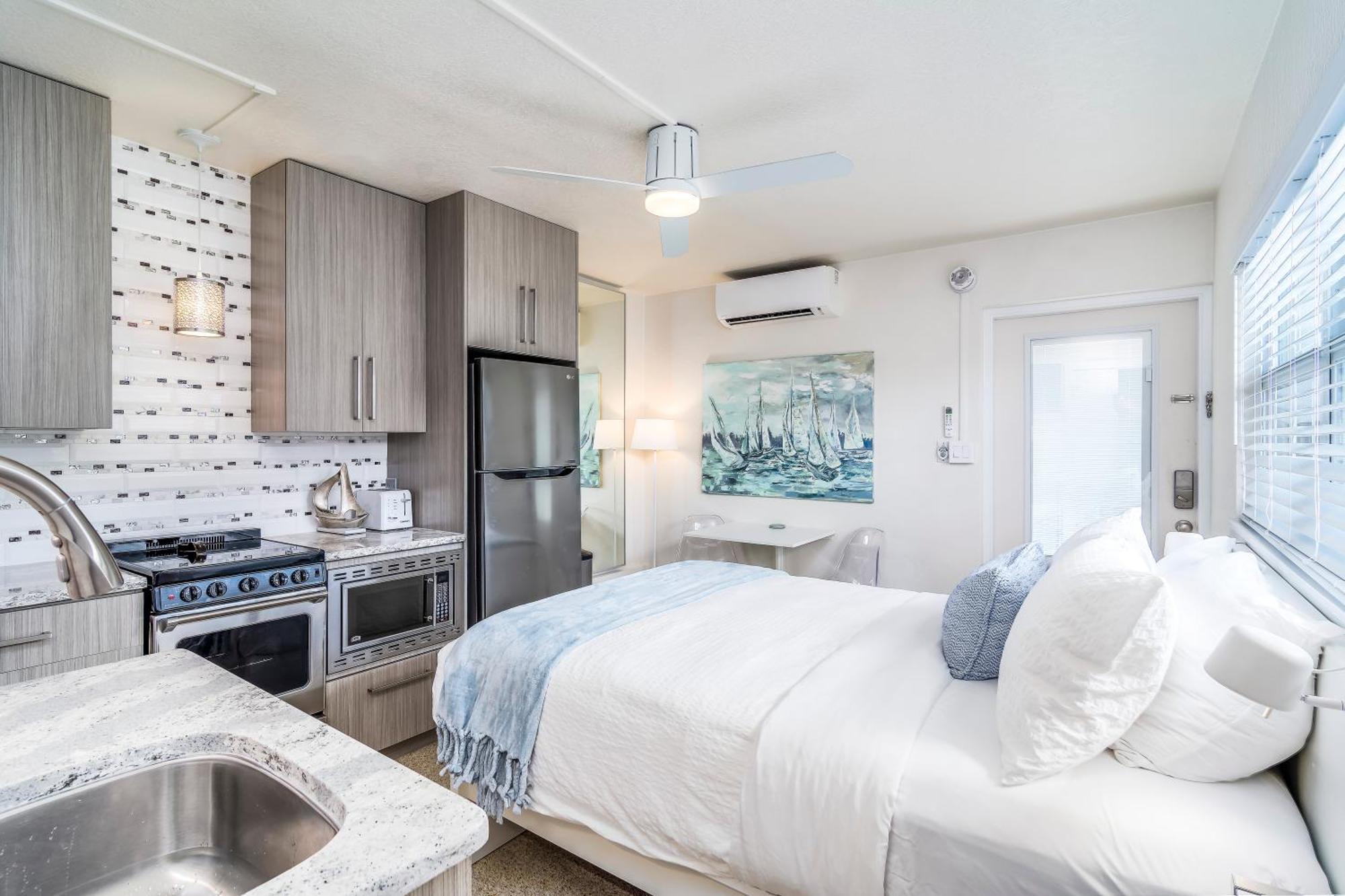 Boutique Vacation Rental Complex At Beach Cocoa Beach Exteriör bild