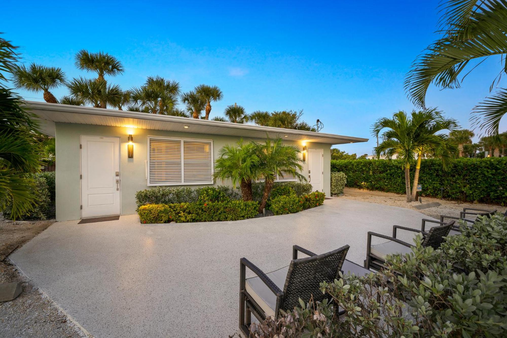 Boutique Vacation Rental Complex At Beach Cocoa Beach Exteriör bild